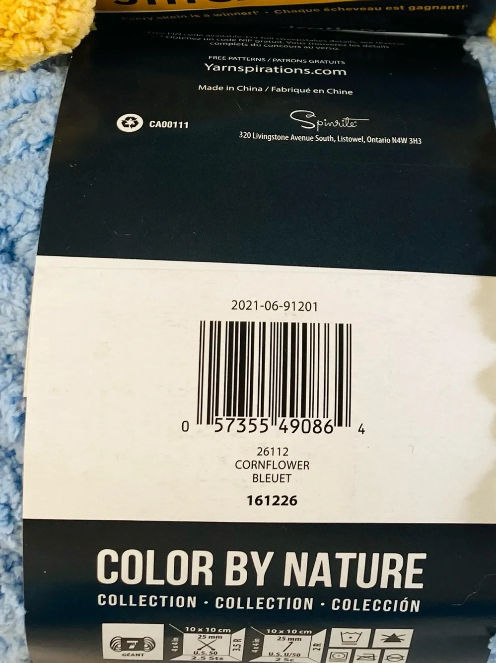 2 NWT Bernat Blanket Big Colors by Nature: 26107 Corn 26112 Cornflower